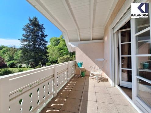 360 TOUR / Besonders charmante, gepflegte Einfamilienvilla in bester Lage von Krumpendorf am Wörthersee