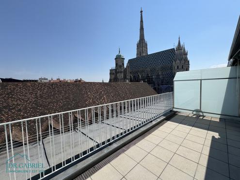 PERFEKTE CITY-WOHNUNG MIT TERRASSE BEIM STEPHANSPLATZ