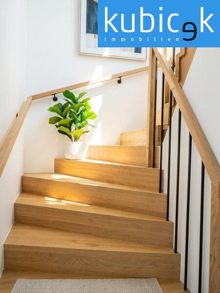 Top 35 | 2. DG | Treppe