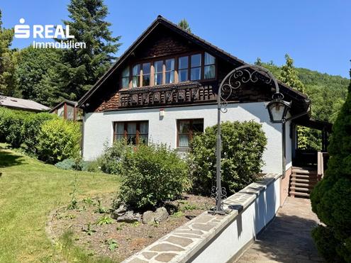 schmuckes Haus in ruhiger Lage mit Gr�nblick