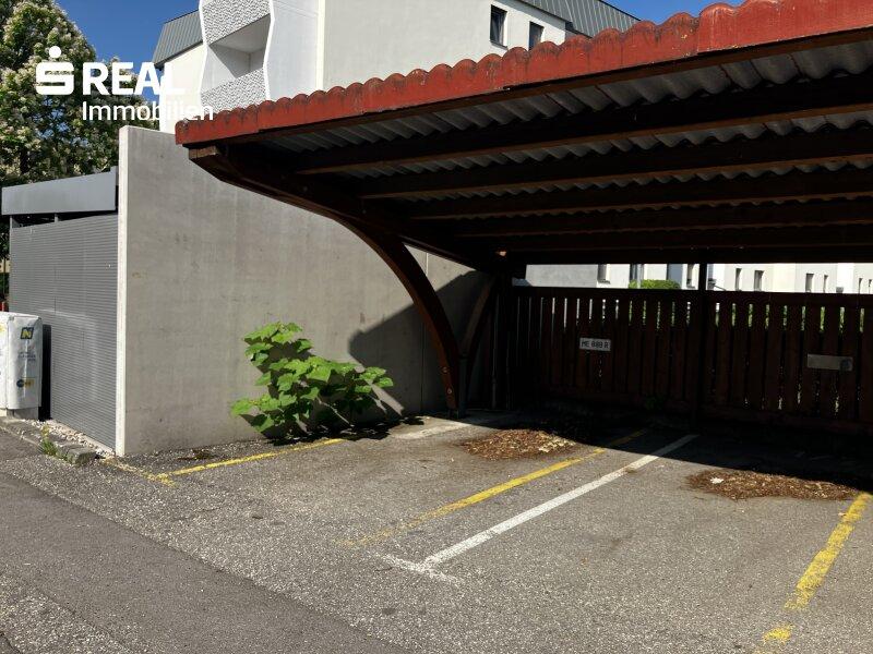 Carport Stellplatz