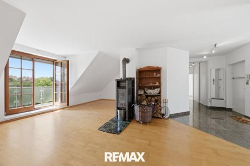 Sonnentraum mit Loggia: Gro�z�giges Wohnen in zentraler Lage von Hollabrunn!