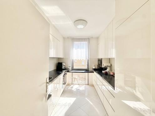 Helle, gro�z�gige 4-Zimmer-Familienwohnung mit ca. 101 m� in guter Wohnlage
