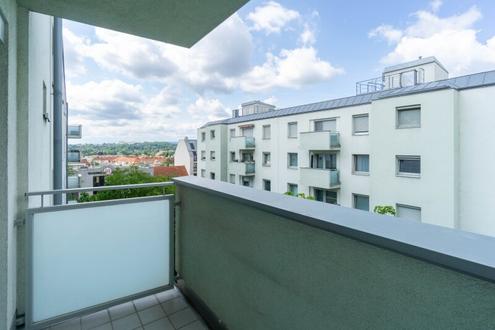 Attraktive 3-Zimmer-Wohnung mit Balkon & PKW-Stellplatz in Penzing