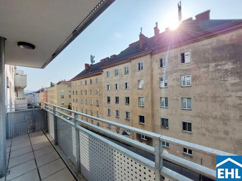 Attraktive 3-Zimmer-Wohnung mit gro�z�giger Wohnk�che und Balkon
