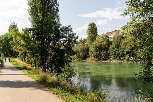 Urbanes Wohnen im Grünen beim Donaukanal