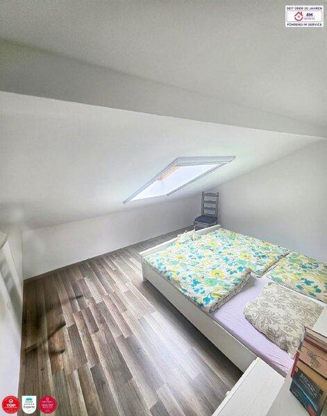 Schlafzimmer 2 DG
