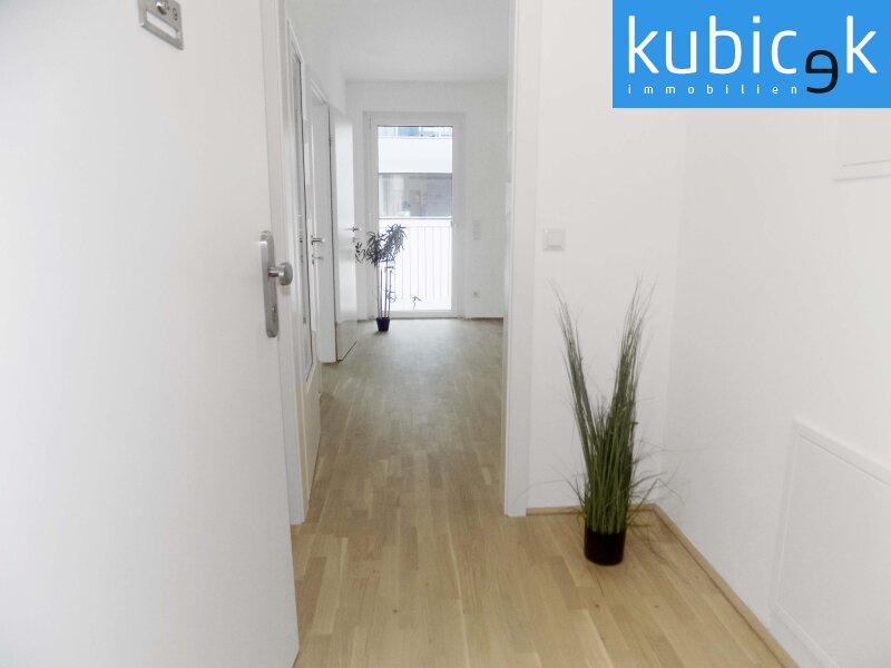 Vorraum mit Blick in die Wohnk�che