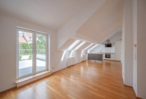 ++NEU++ 2-Zimmer Altbau-Wohnung (sanierungsbed�rftig), in toller Lage