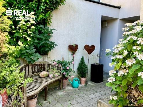 MODERNE DOPPELHAUSHÄLFTE in absoluter RUHELAGE - ASPERN