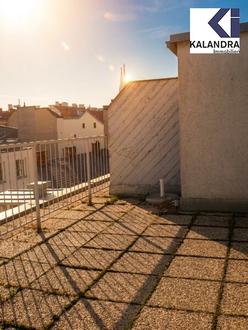 TERRASSEN-APARTMENT im renovierten STADTPALAIS
