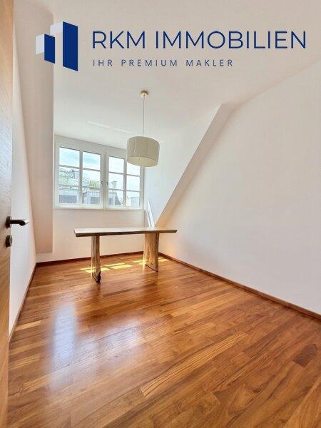 Arbeitszimmer