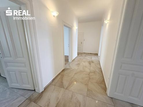 Frisch sanierte Altbauwohnung