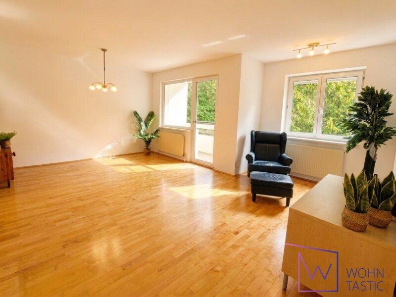 Gro�z�giger Wohnraum mit vielseitigen M�blierungsm�glichkeit