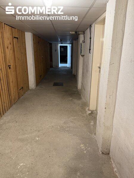 Keller