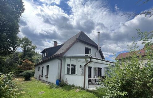 Lassen Sie sich verzaubern! Einfamilienhaus mit wunderbarem Garten in den Wiener Alpen.