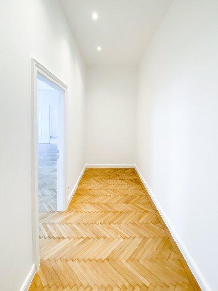 Begehbarer Kleiderschrank