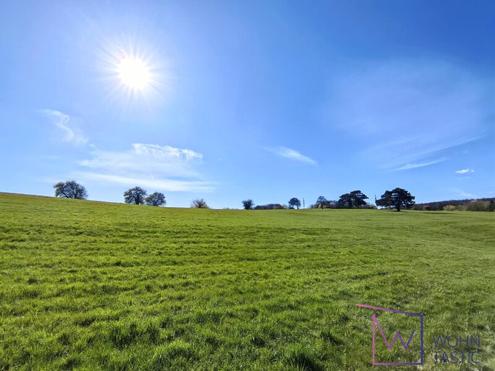 Hier entsteht Ihr Traumhaus - oder zwei. Gro�z�giges Baugrundst�ck mit Fernblick nahe Wien