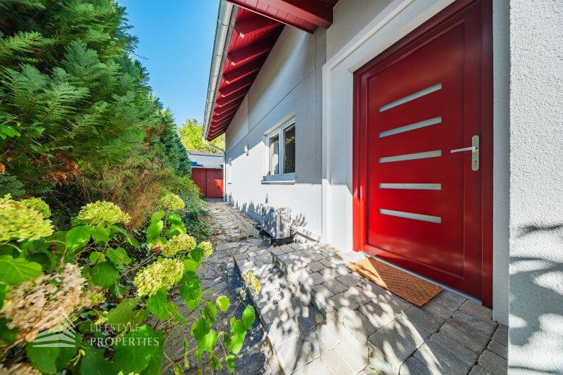 Modernes Einfamilienhaus mit separatem Home-Office in Gr�nla