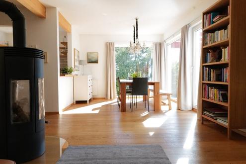 Modernes Einfamilienhaus mit separatem Home-Office in Gr�nlage - rund 30 Minuten s�dlich von Wien