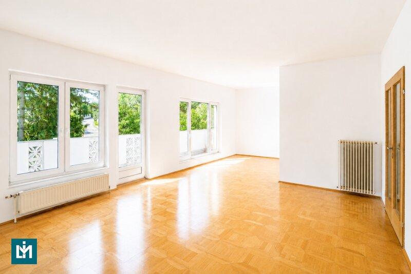 Wohnzimmer (S) OG.