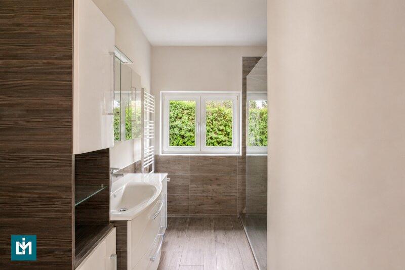 Badezimmer (W) OG.