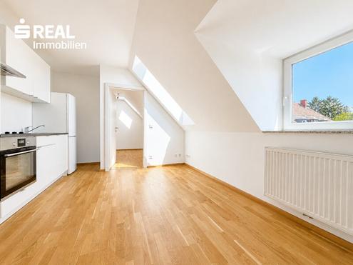 kompakt, modern & bezugsbereit - moderne Dachgeschosswohnung