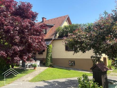 Bezaubernde Liegenschaft in idyllischer Lage