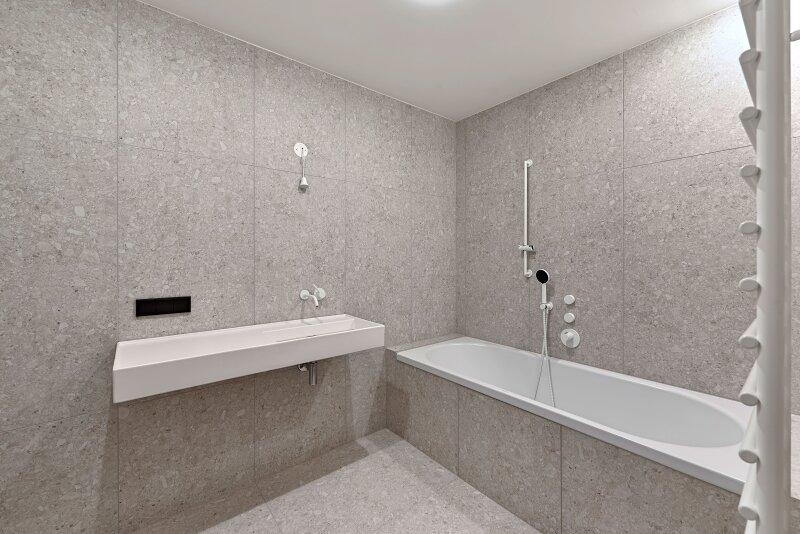 Badezimmer 1