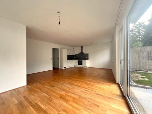 Sch�ne Familienwohnung mit Terrasse und  gro�er Gartenfl�che (T 1.3 /  EG)