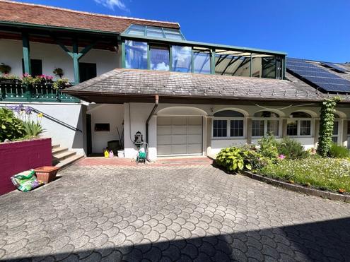 Stilvolles Einfamilienhaus in idyllischer ruhiger Lage in Großpetersdorf