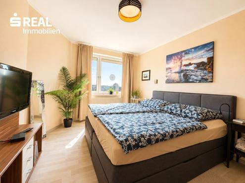Wohnen mit Wohlfühlgarantie - 4 Zimmer mit Süd-Loggia