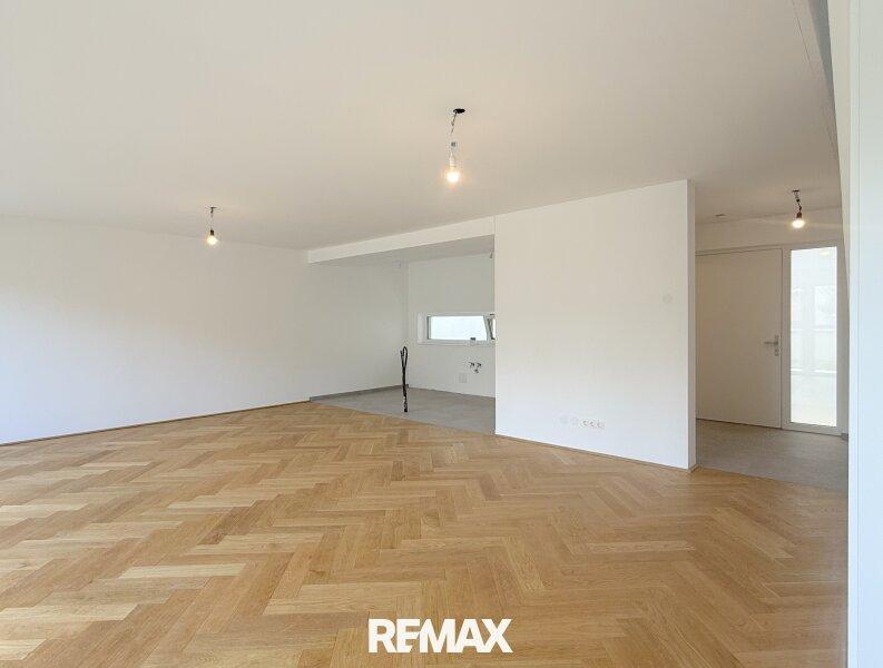 Erdgeschoss - Wohnzimmer und K�che