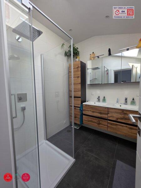 Badezimmer 1