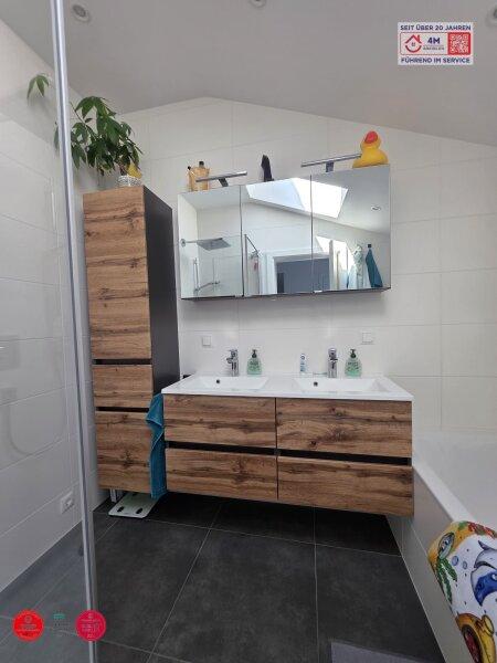 Badezimmer 2