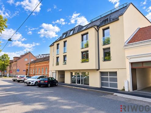 Moderne Dachgeschoss Neubau mit XXL-Dachterrasse in super Lage