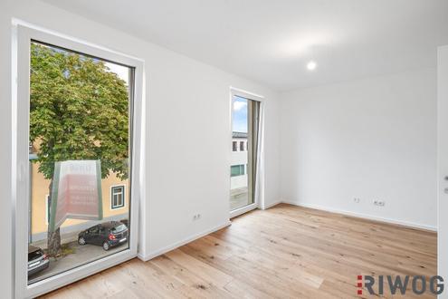 Moderner Neubau mit vielen Technischen Raffinessen in U-Bahn n�he