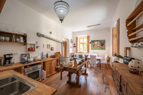 Naturidylle in Klausen-Leopoldsdorf - Charmantes, revitalisiertes Forsthaus auf Pachtgrund
