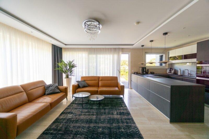 Wohnk�che mit 2 Terrassen