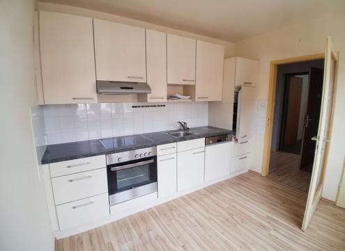 Geräumige 3-Zimmer-Wohnung mit Balkon und Garten in Ortsrandlage von Allentsteig
