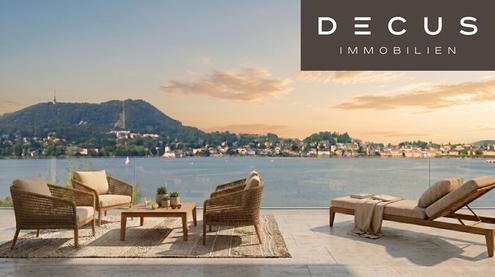 PANORAMABLICK �BER DEN TRAUNSEE IN BEGEHRTER SONNENHANGLAGE