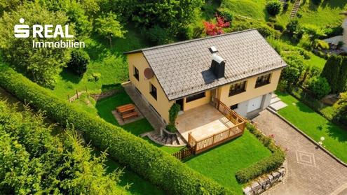 Hochwertiger, voll m�blierter Bungalow mit Garten und Garage