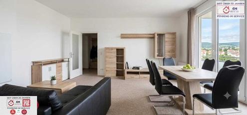 Modernisierte Top-2-Zimmer-Wohnung mit Fernblick & Loggia