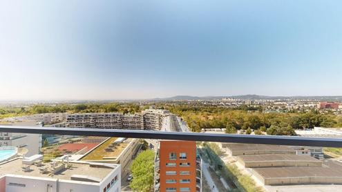 Panorama �ber Wien | Gro�z�giges Wohnen mit Loggia, Pool & Wellness im 15. Stock