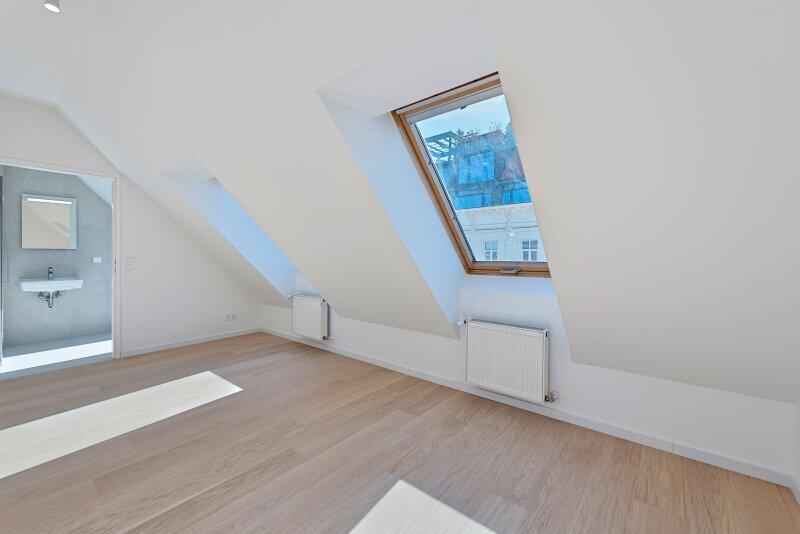 Schlafzimmer mit Bad en-suite