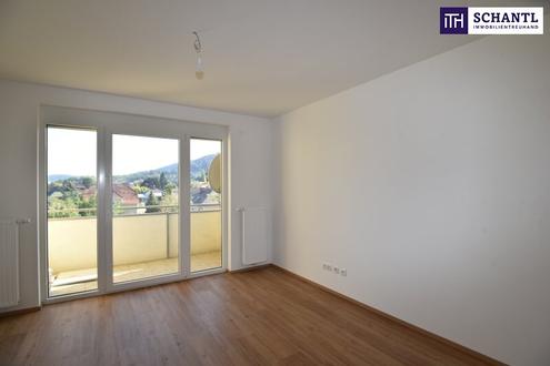 TOP-GELEGENHEIT! Liebevoll sanierte 2-Zimmer Wohnung mit Balkon - Erstbezug nach Sanierung!