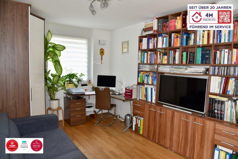 Arbeitszimmer/Zimmer