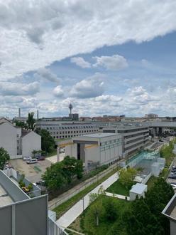 PRIVATE & EXKLUSIVE FEIERABENDSONNE - S�DWEST DACHTERRASSE MIT ELEKTRONISCHEN AU�ENJALOUSIEN UND FU�BODENK�HLUNG