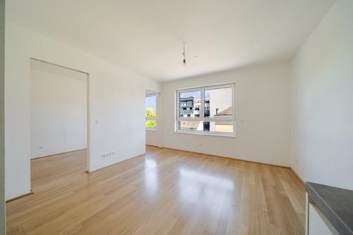 Perfekter Grundriss, starke Lage - 2 Zimmer bei U1 Kagraner Platz