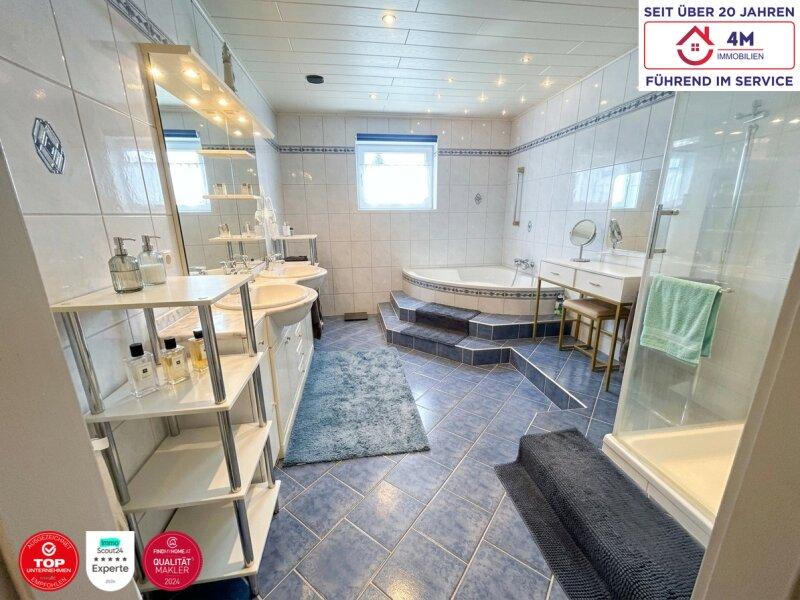 Badezimmer EG
